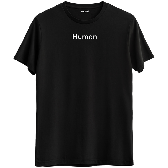 İnsan olmanın anlamını taşıyan minimal "Human" baskılı siyah Bisiklet Yaka T-Shirt.