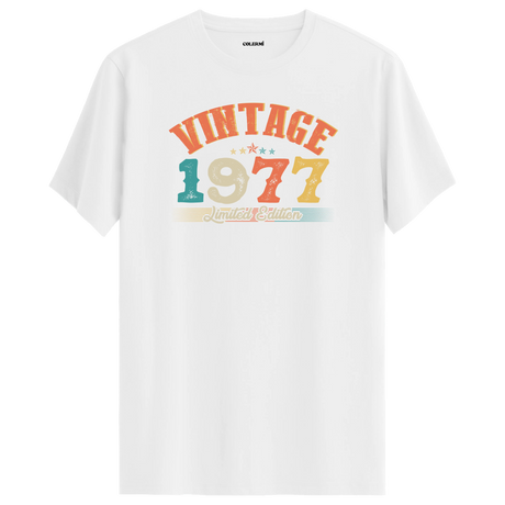 Vintage Echo 1977 T-Shirt