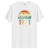 1971 Nostalgia Vintage T-Shirt - Retro Design & Iconic 70s Style