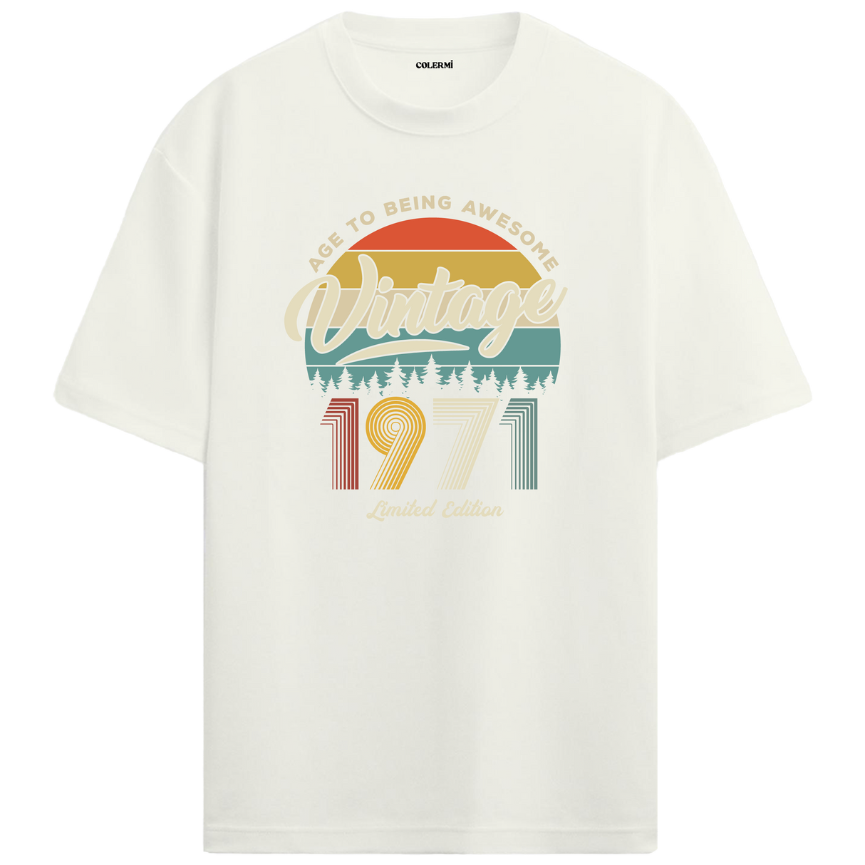 1971 Nostalgia Oversized T-Shirt - Retro Sunset & Pine Forest Silhouettes