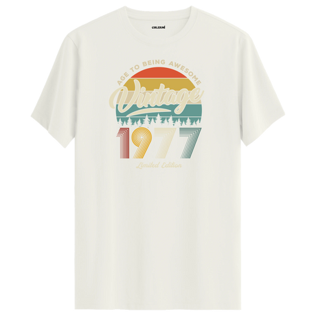 1977 Nostalgia Vintage T-Shirt - Retro Sunset Design with Nature Graphics