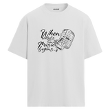Music Begins Mikrofon Yazılı Tişört – %100 Pamuk – Bisiklet Yaka T-Shirt