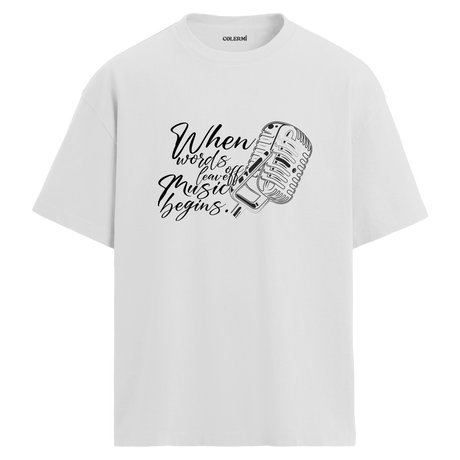 Music Begins Mikrofon Yazılı Tişört – %100 Pamuk – Bisiklet Yaka T-Shirt