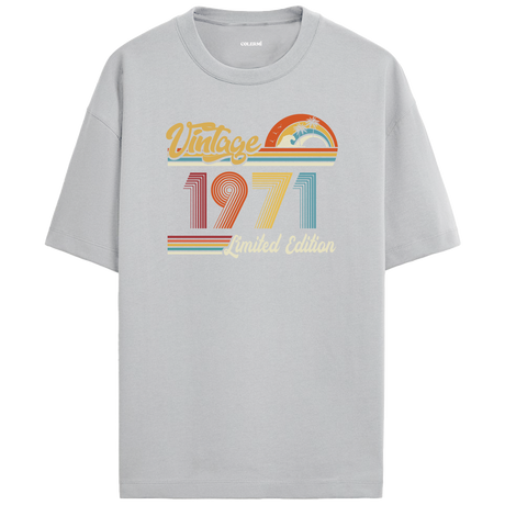 Vintage 1971 Oversized T-Shirt - Limited Edition Retro Sunset Graphic Tee