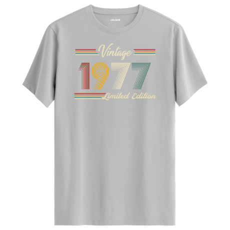 Vintage T-Shirt – Classic 1977
