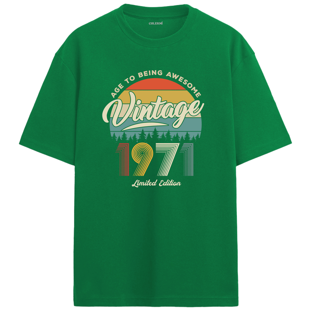 1971 Nostalgia Oversized T-Shirt - Retro Sunset & Pine Forest Silhouettes