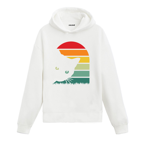 Retro Eyes: The Cat’s Warm Gaze Graphic Hoodie