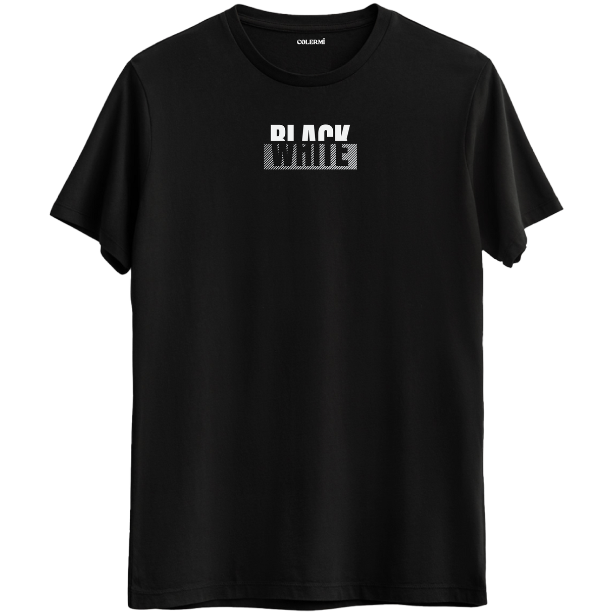 Siyah ve beyazın kontrastını yansıtan minimal, tipografik tasarımlı Bisiklet Yaka T-Shirt.